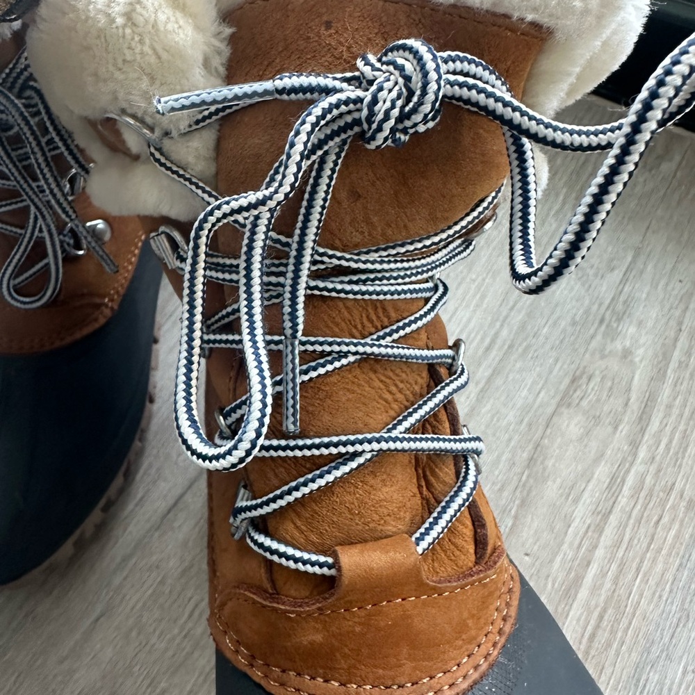 J. Crew Brown Winter Boots with Cream Lining - Picture 12 of 14